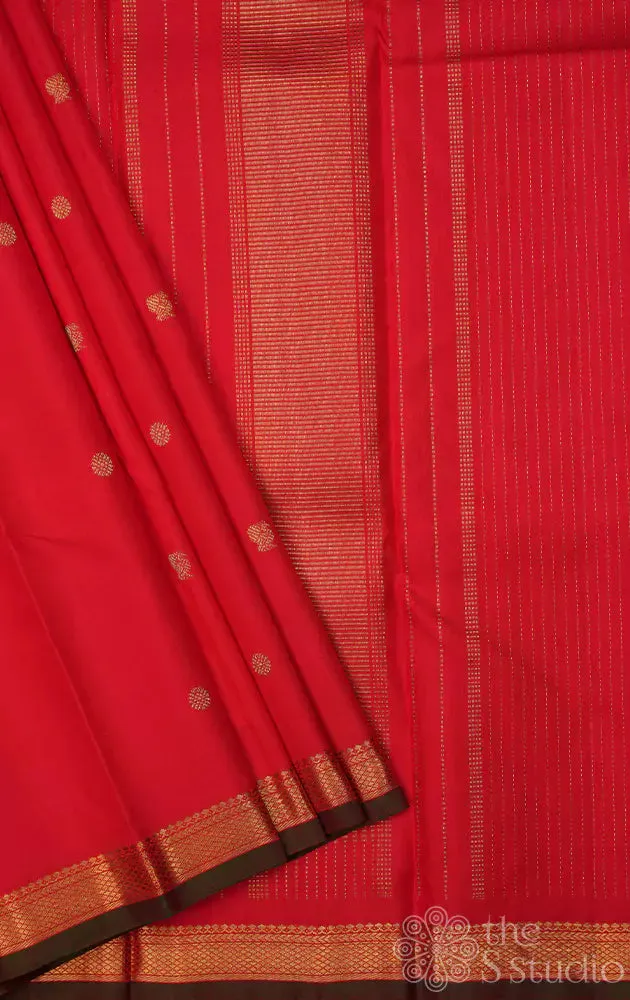 Bridal red  kanjivaram saree with small border