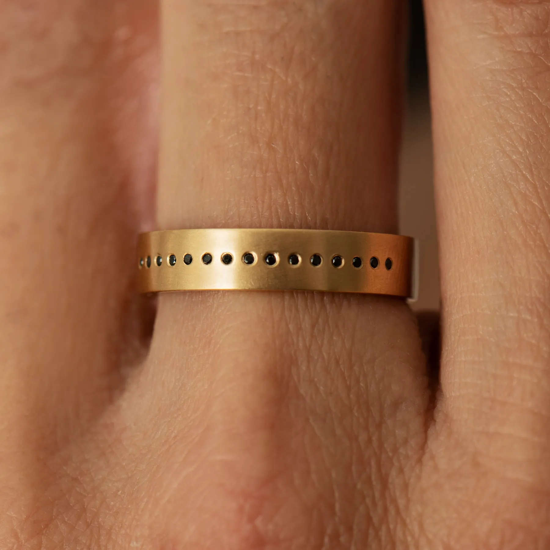 Dice Unisex Black Diamond Wedding Band