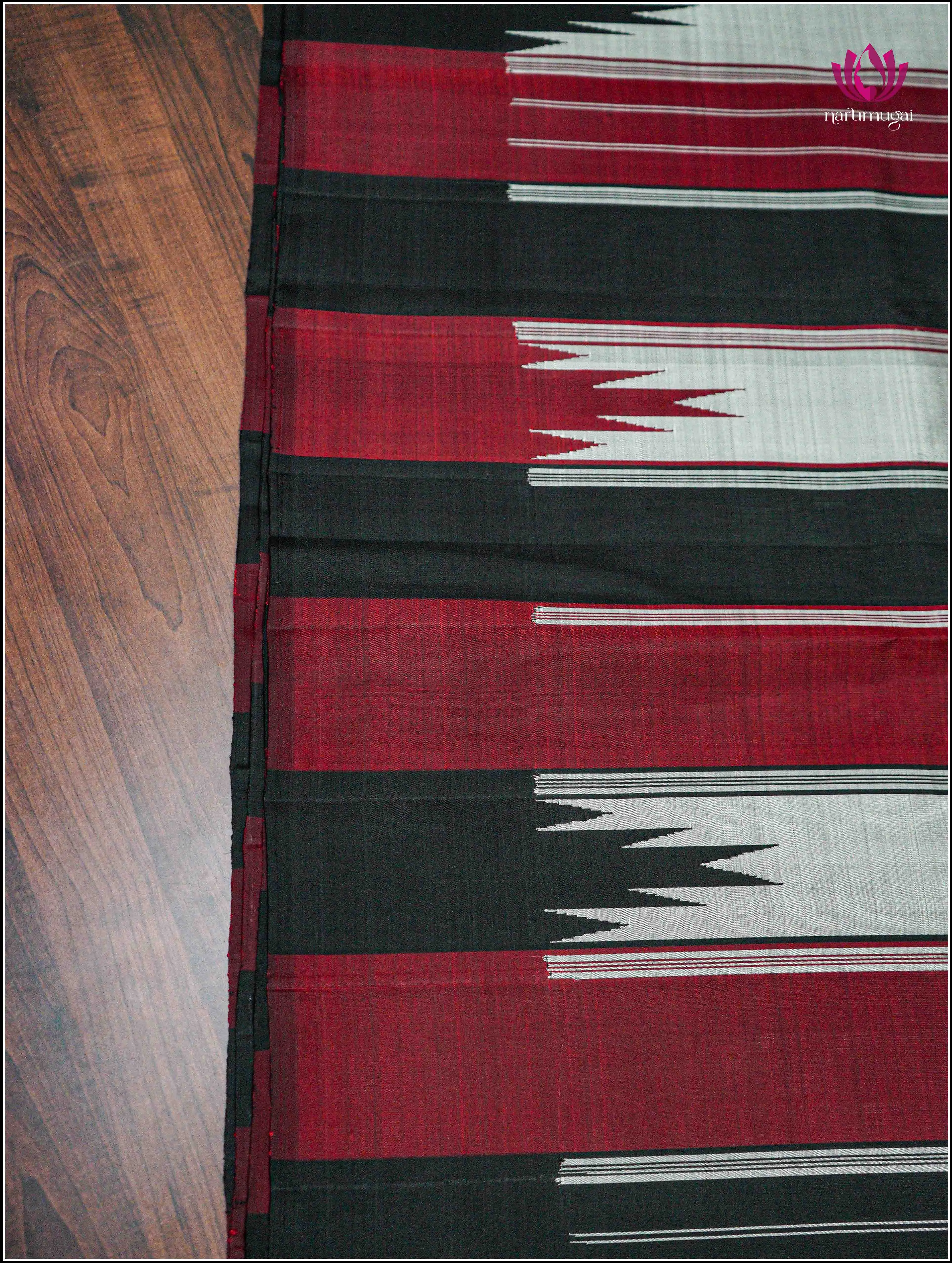 Kanjivaram Silk Saree in Gray with Temple Border - Silk Mark Certified