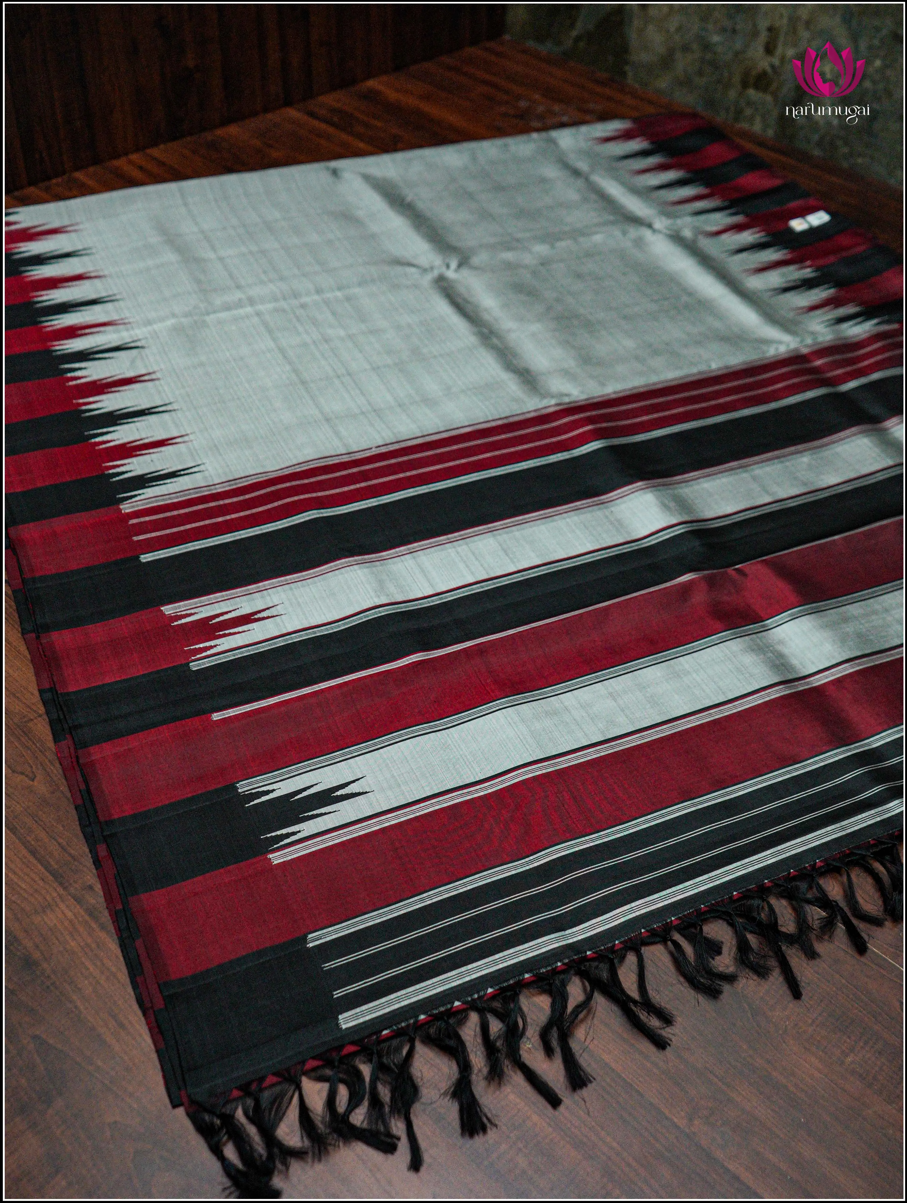Kanjivaram Silk Saree in Gray with Temple Border - Silk Mark Certified