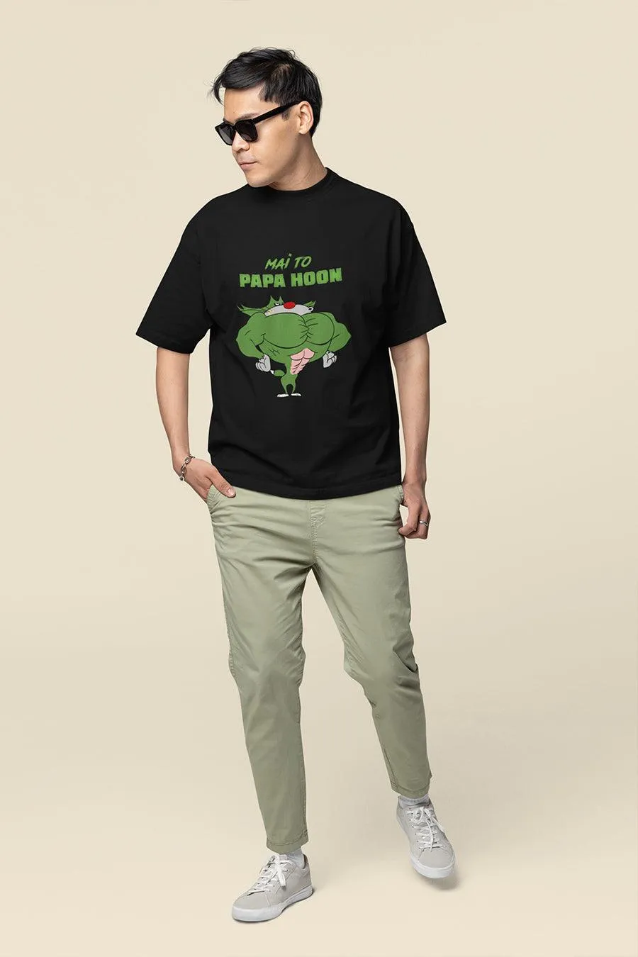 Manmaker's Jack Oggy and the cockroaches Oversized T-shirt