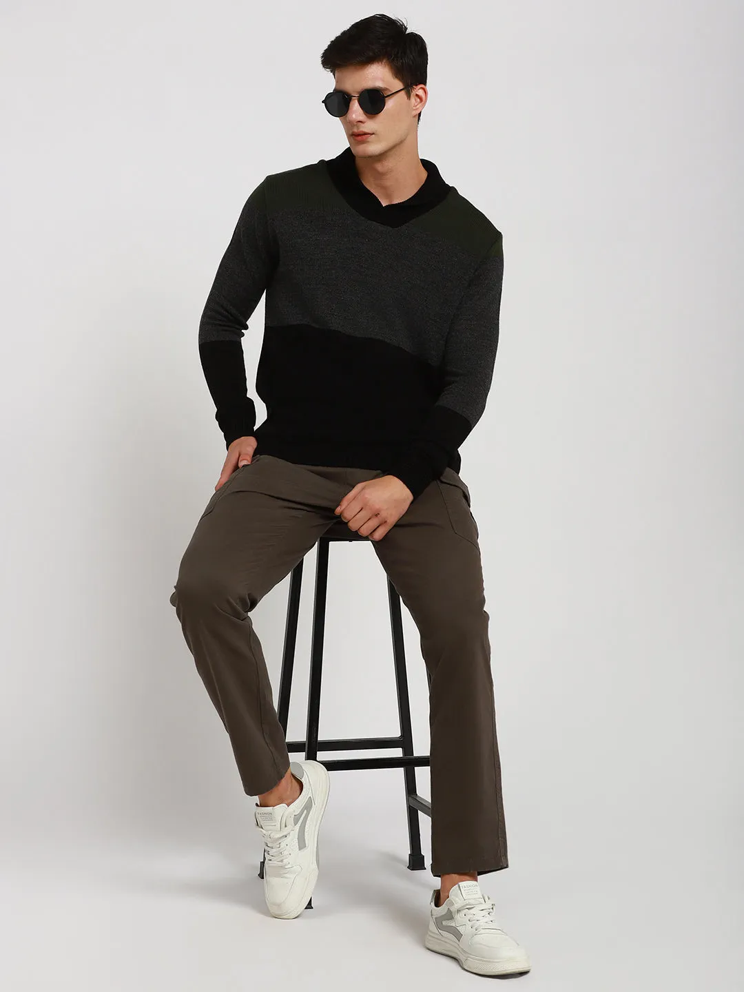 Men's Olive Colorblock Acrylic Pullover sweater