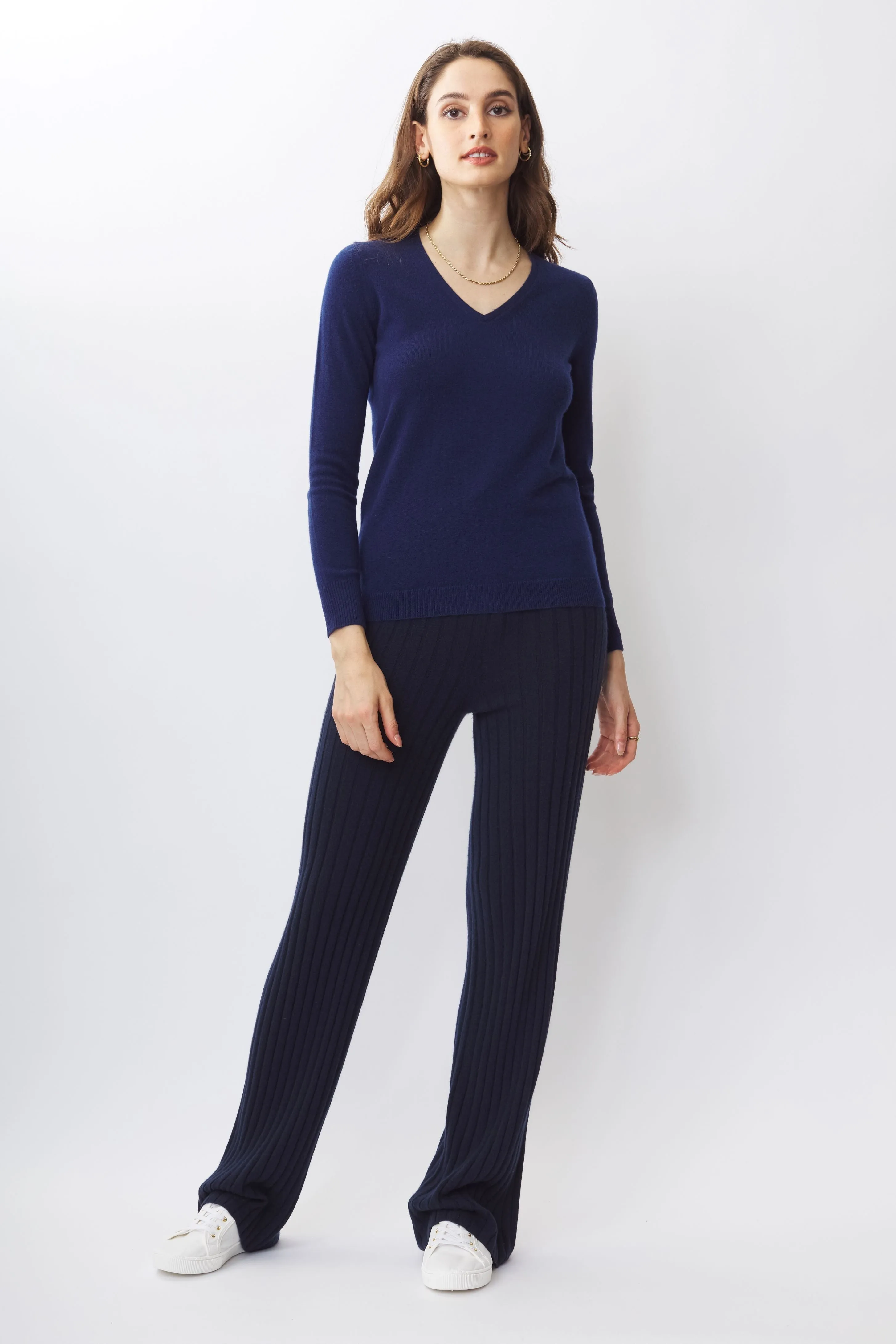 Robertson Madison 100% Cashmere Fine Gauge V-Neck CC-246 | Navy