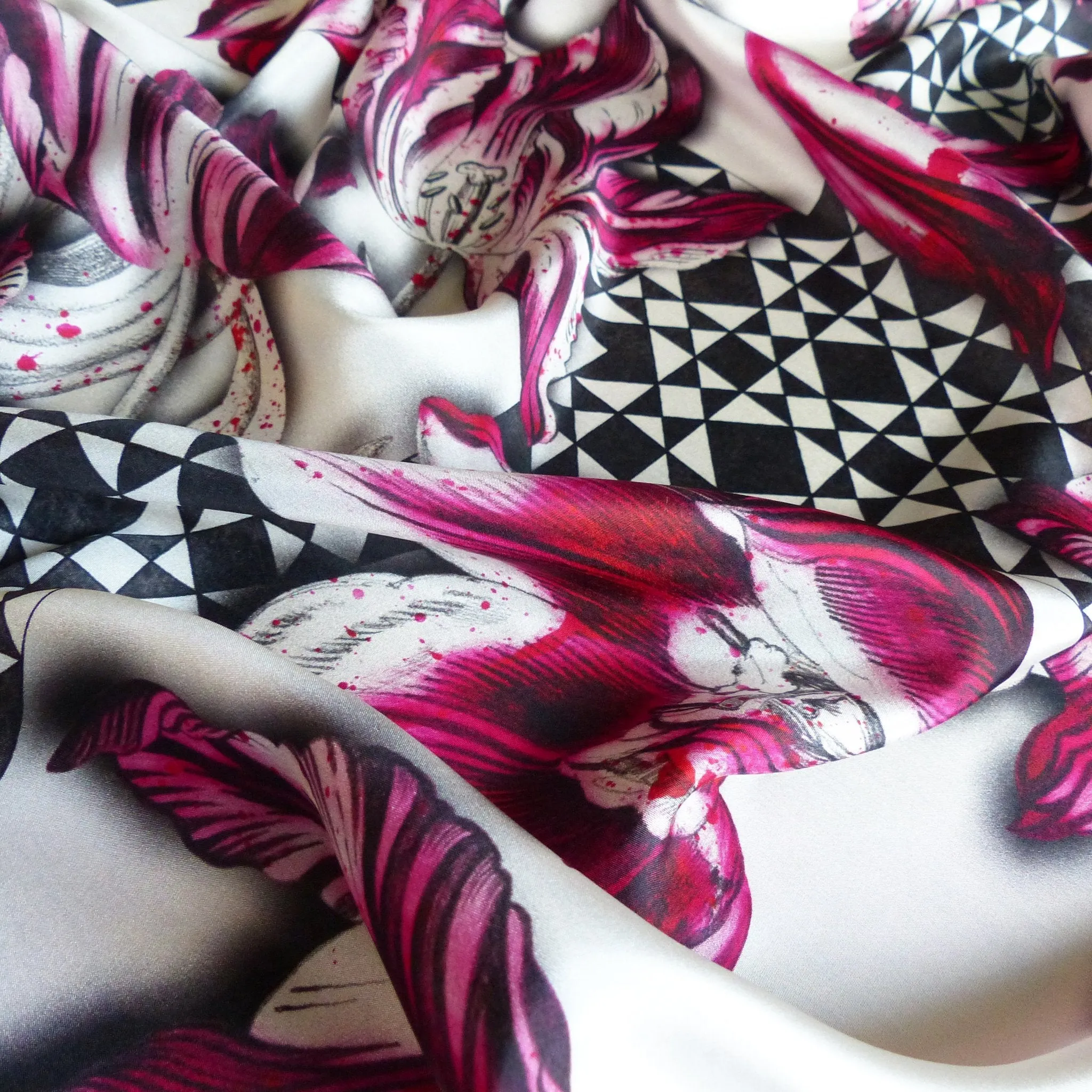 Square Silk Scarf (90cm) - Tulip Red/Black/White